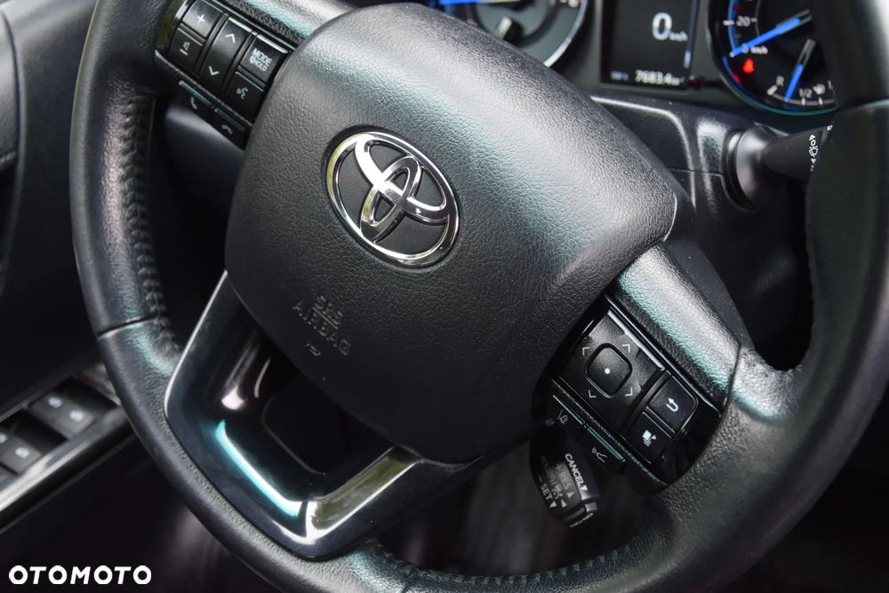 Toyota Hilux 2.8 D-4D Double Cab Invincible 4x4 - 13