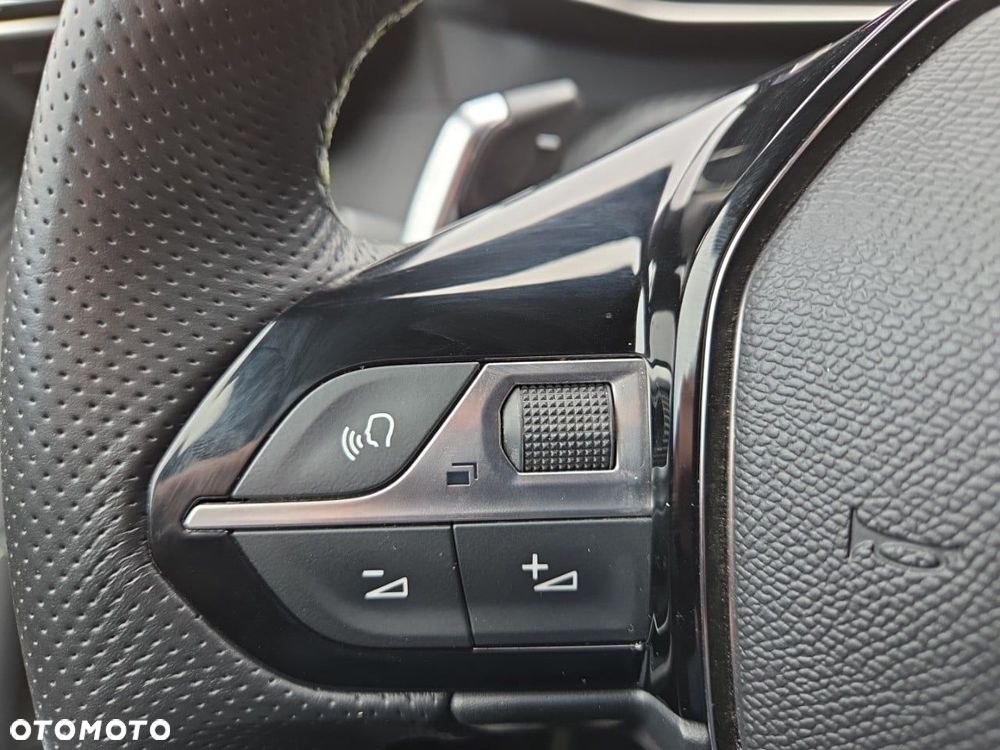 Peugeot 2008 1.2 PureTech GT S&S EAT8 - 16