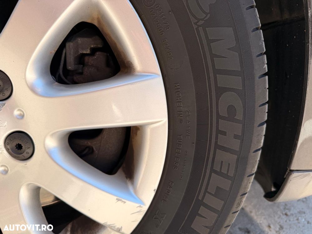 Volkswagen Golf 1.4 TSI Comfortline DSG - 17