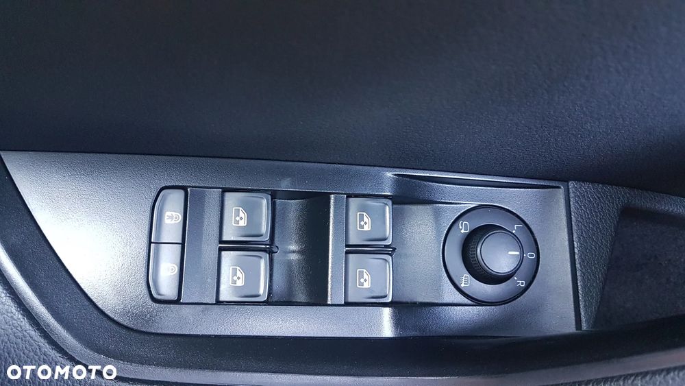 Skoda Superb 1.5 TSI Ambition DSG - 27