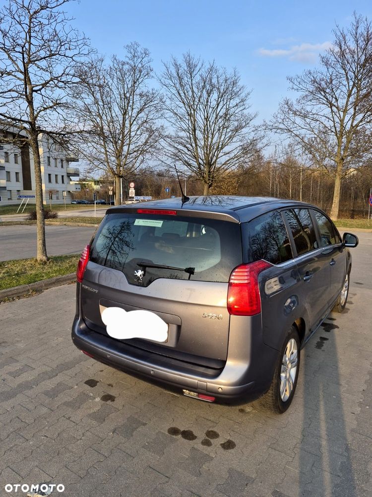 Peugeot 5008 - 6