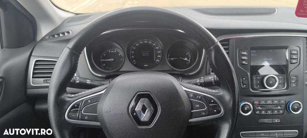 Renault Megane TCE GPF Life - 18
