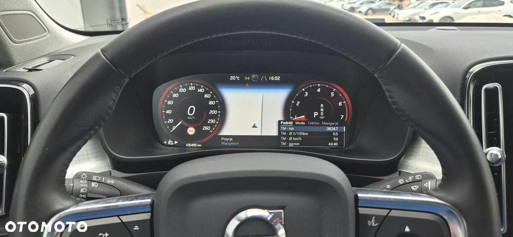 Volvo XC 40 - 33
