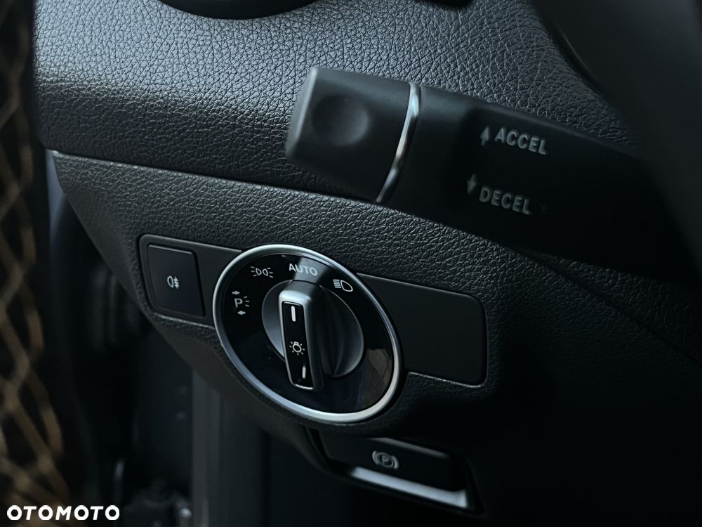 Mercedes-Benz CLA 250 4Matic 7G-DCT AMG Line - 15