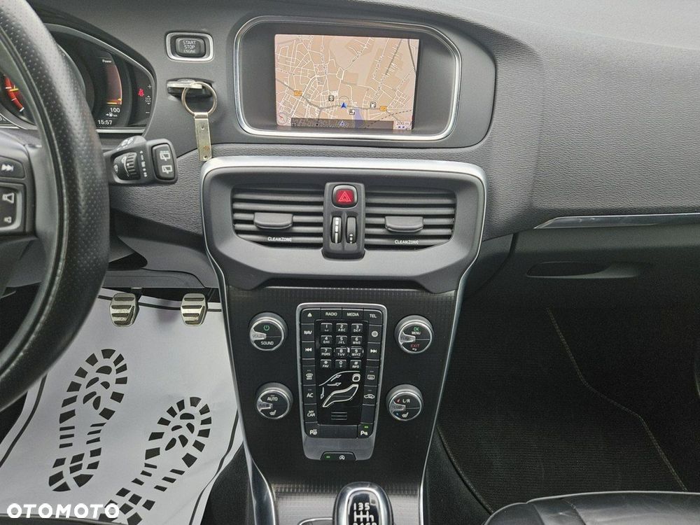 Volvo V40 T2 RDesign - 16