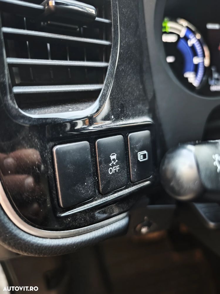 Mitsubishi Outlander 2.4 4WD Spirit+ - 20