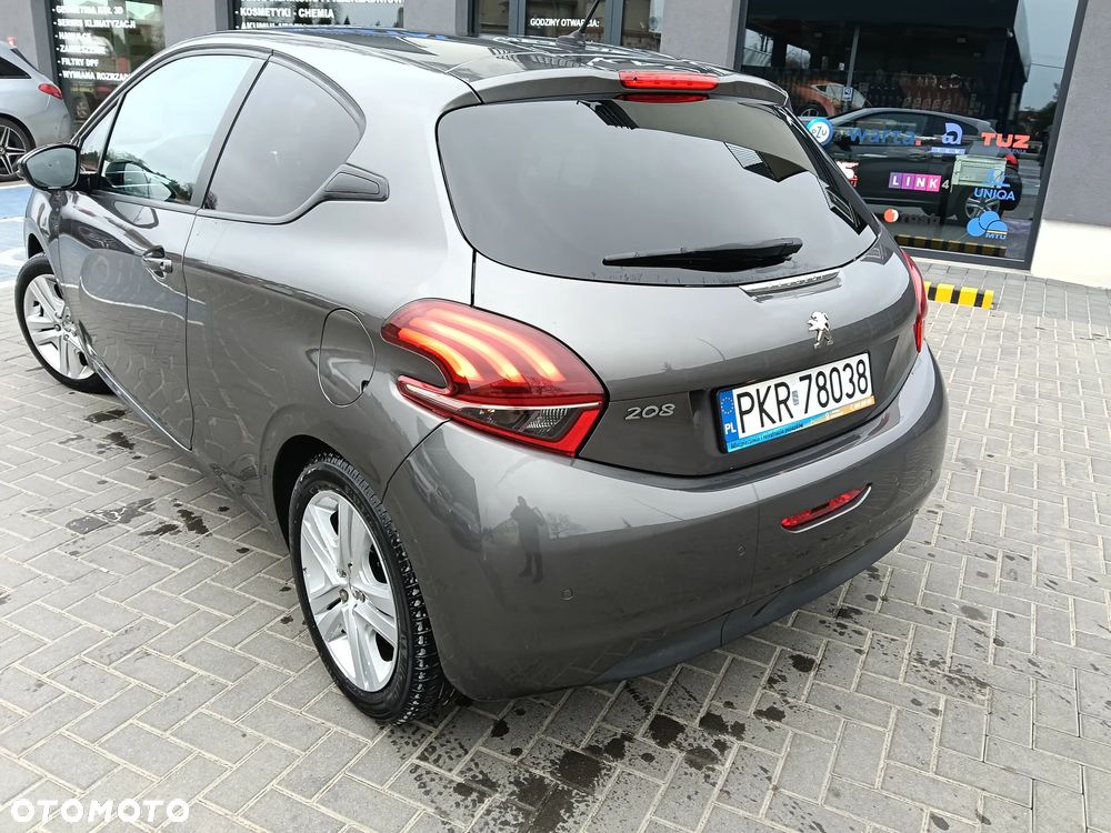 Peugeot 208 82 PureTech Style - 26