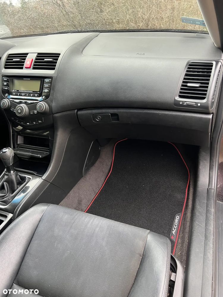 Honda Accord 2.0 Sport - 14