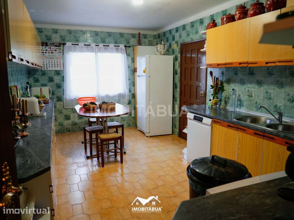 Excelente Moradia para Habitação ou Turismo com 9 quartos e 3 pisos... - Grande imagem: 5/57