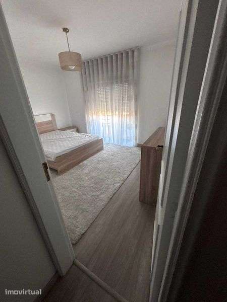 Apartamento T3 para arrendar no centro de Pombal com garagem - Grande imagem: 2/11