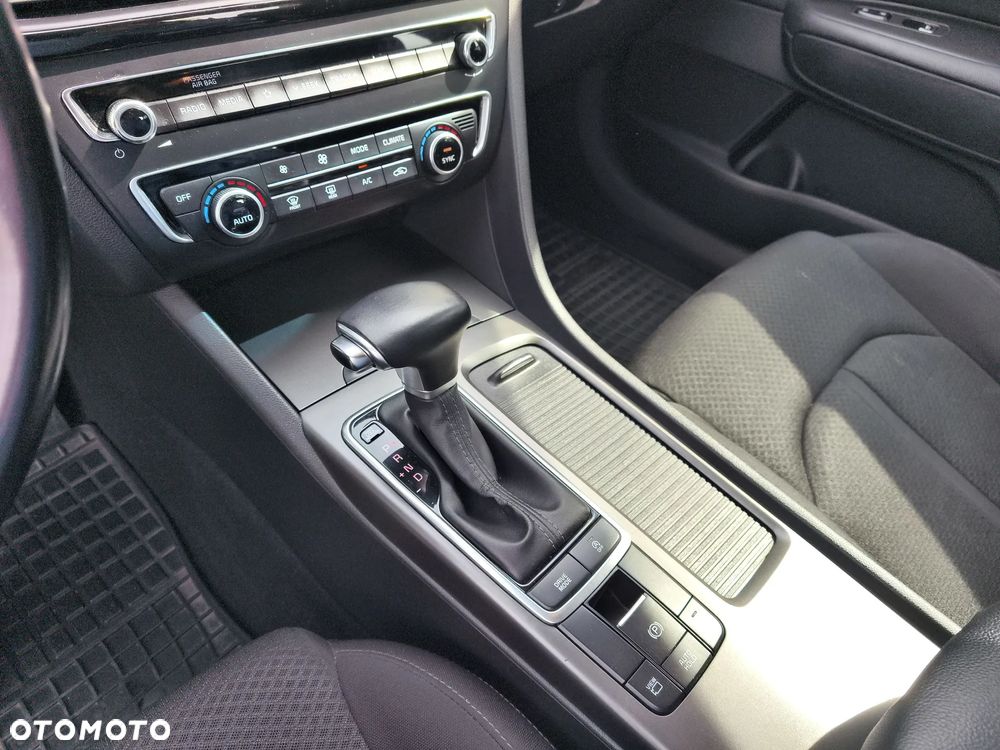 Kia Optima 1.6 T-GDI M DCT - 15