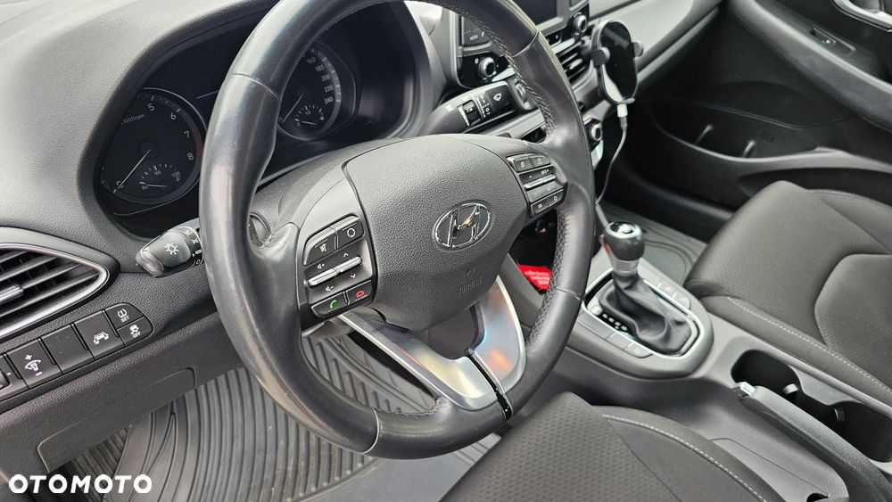 Hyundai i30 1.4 T-GDI Comfort DCT - 10