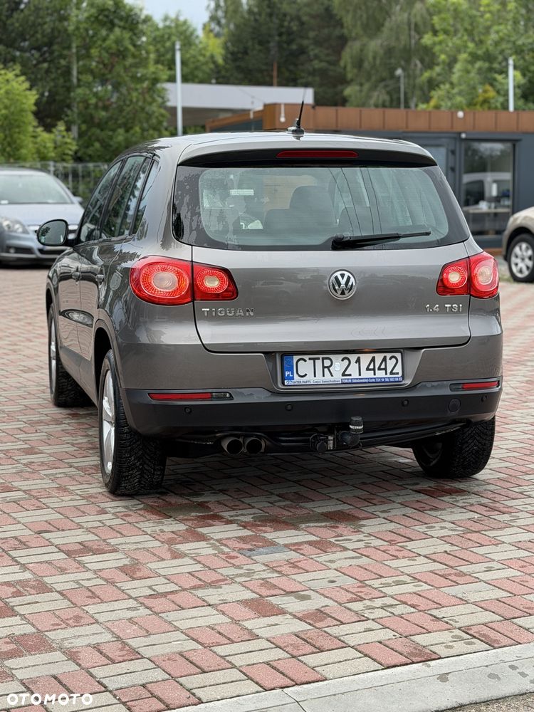 Volkswagen Tiguan - 4