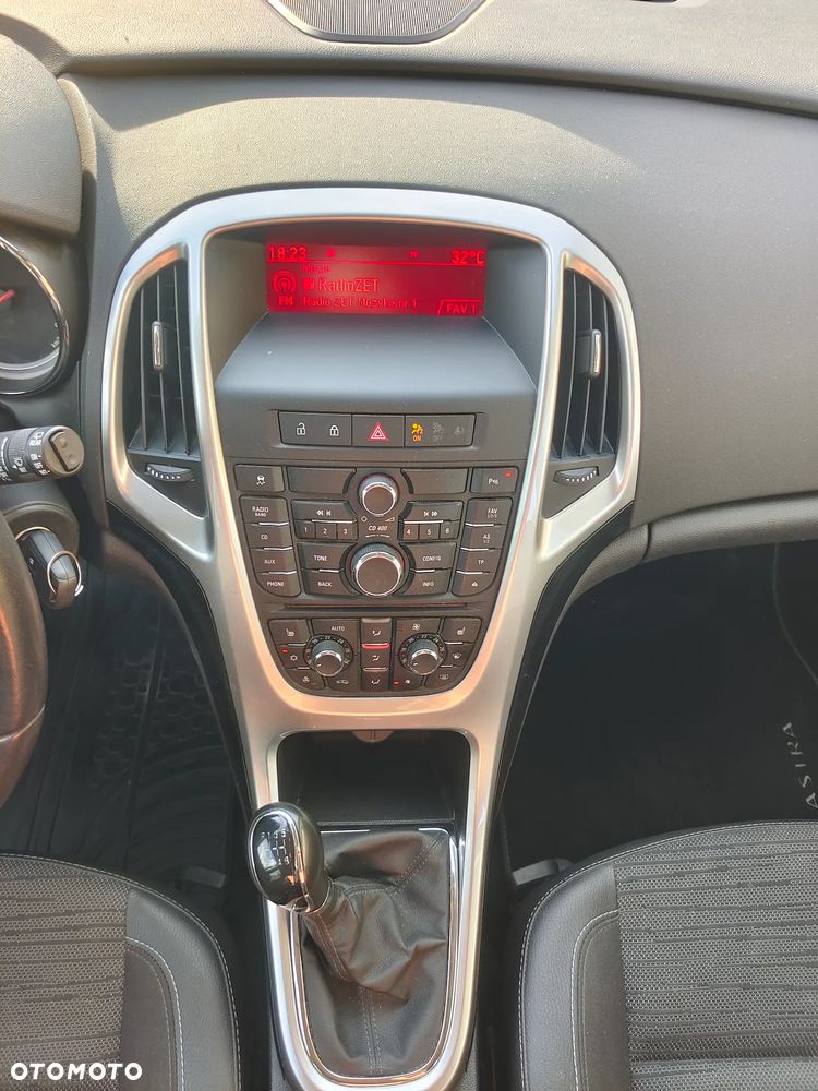 Opel Astra 1.4 T Cosmo - 31