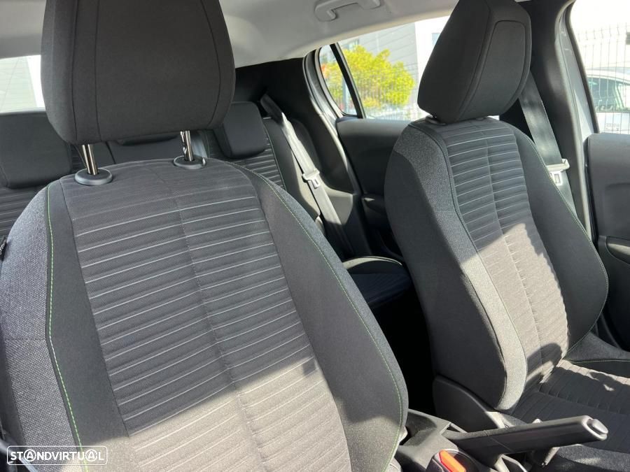 Peugeot 208 1.2 PureTech Active - 7