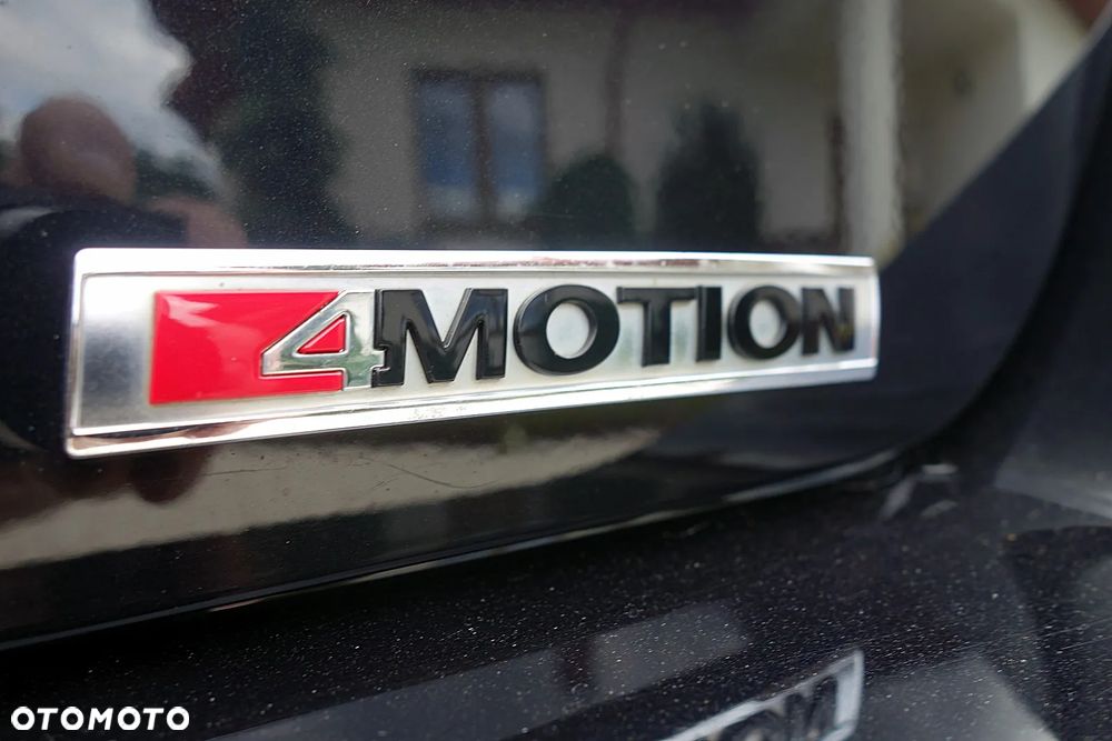 Volkswagen T-Roc 2.0 TDI SCR 4MOTION DSG R-Line - 30
