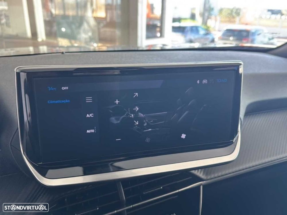 Peugeot 2008 1.2 Hybrid Allure e-DCS6 - 19