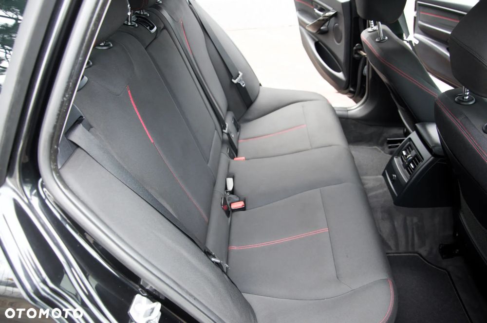 BMW Seria 3 316i Sport Line - 18