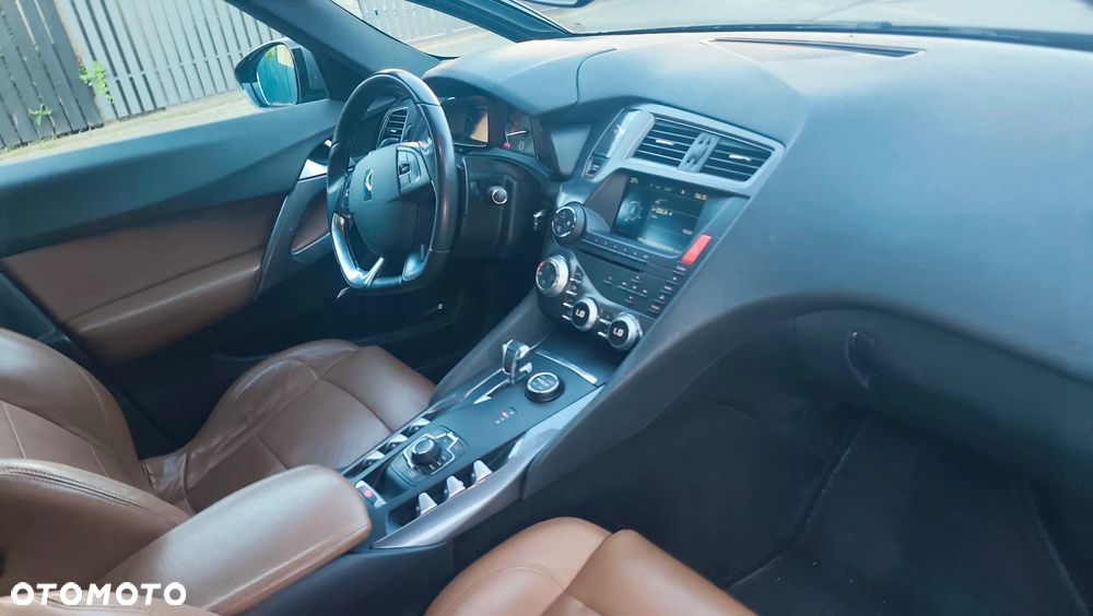 Citroën DS5 Hybrid4 EGS6 SportChic - 12