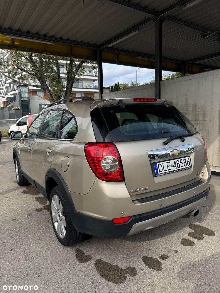 Chevrolet Captiva - 16