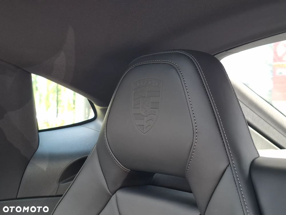 Porsche Panamera 4 - 29