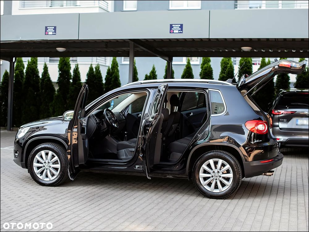 Volkswagen Tiguan - 16