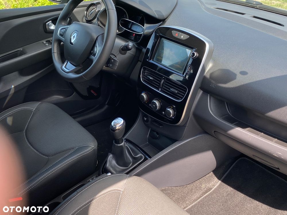 Renault Megane 1.5 Blue dCi Intens EDC - 8