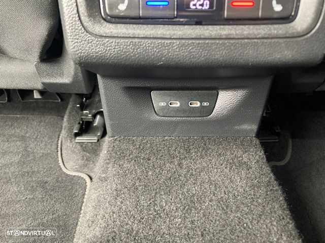 VW Golf Variant 2.0 TDi SCR DSG Style - 34