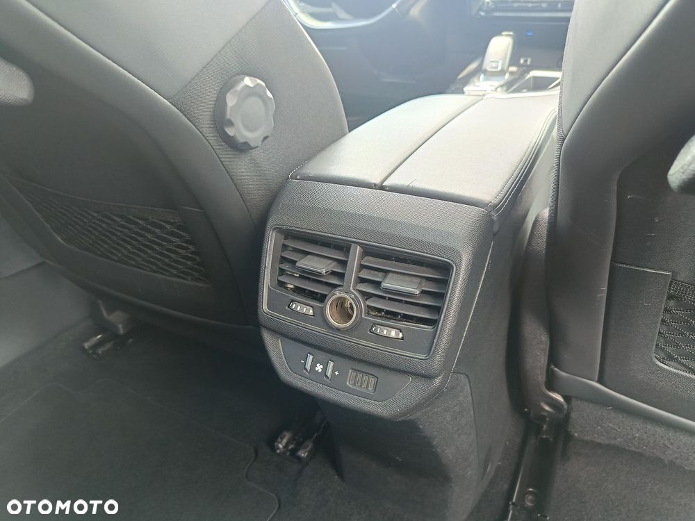 Peugeot 5008 1.6 PureTech Allure S&S EAT8 - 11