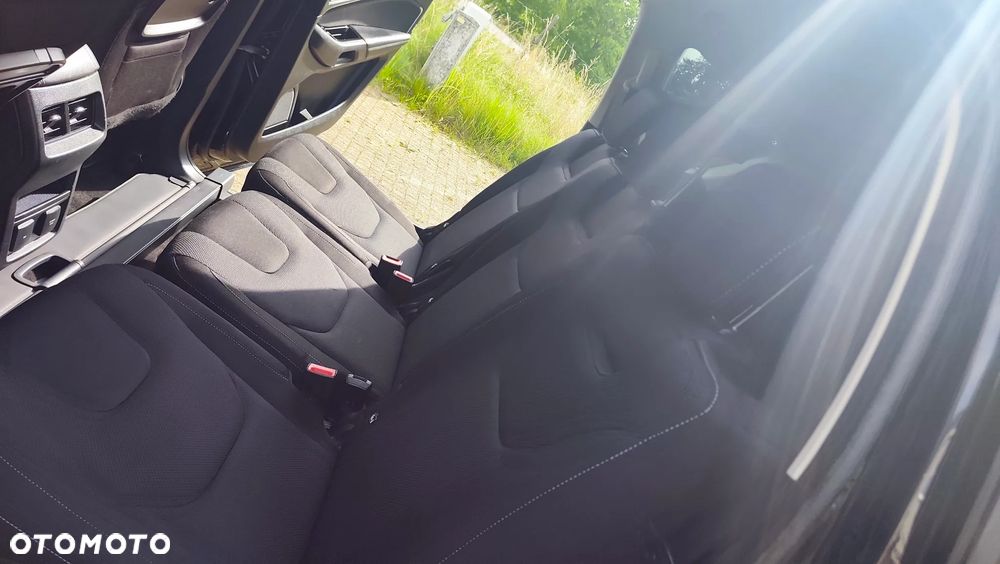 Ford S-Max 2.0 TDCi DPF Titanium - 12