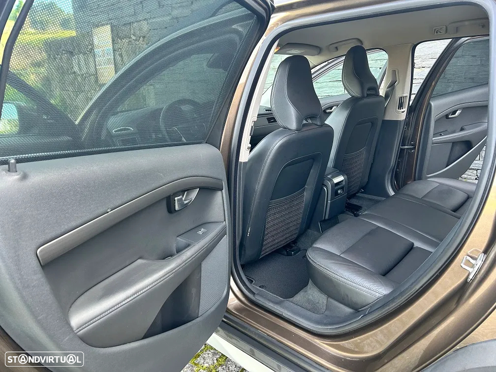 Volvo XC 70 2.0 D4 Summum Dynamic Geartronic - 14