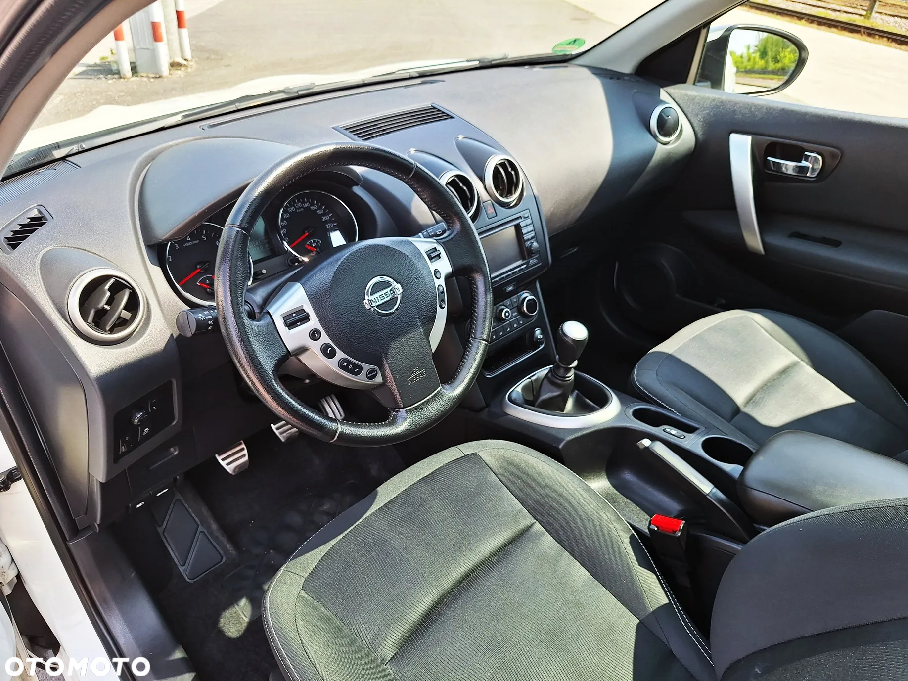 Nissan Qashqai 2.0 tekna - 28