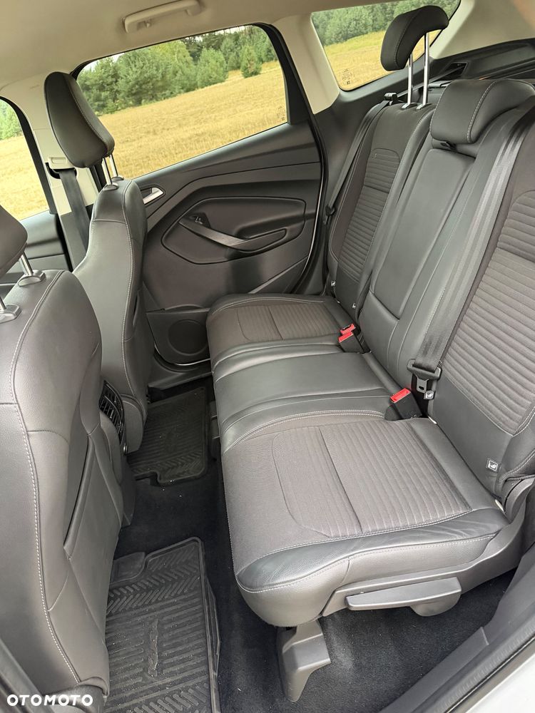 Ford Kuga 2.0 TDCi AWD Titanium - 14