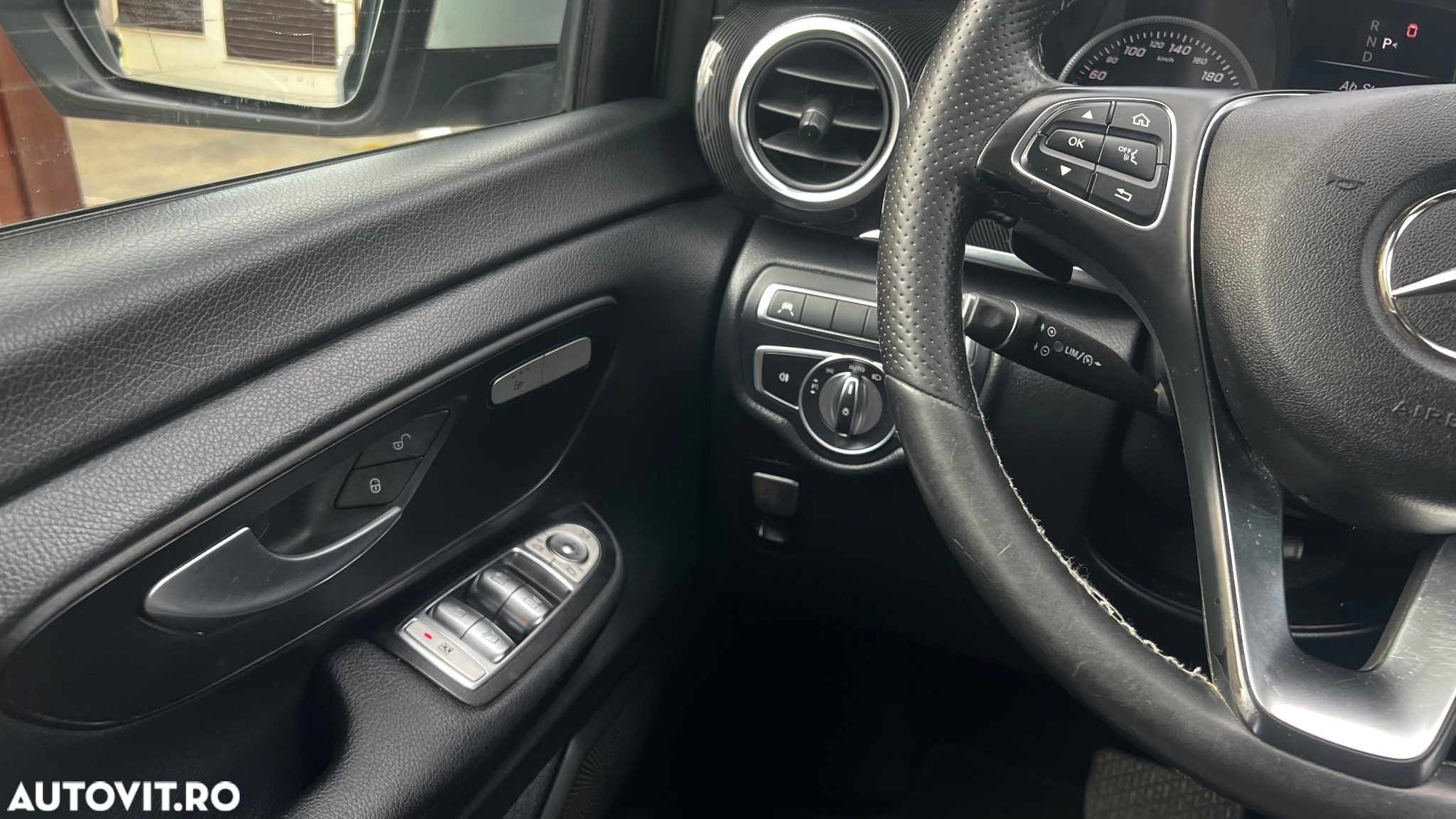 Mercedes-Benz V 220 (BlueTEC) d lang 7G-TRONIC Avantgarde Edition - 6