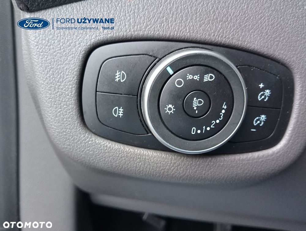 Ford Tourneo Connect - 16