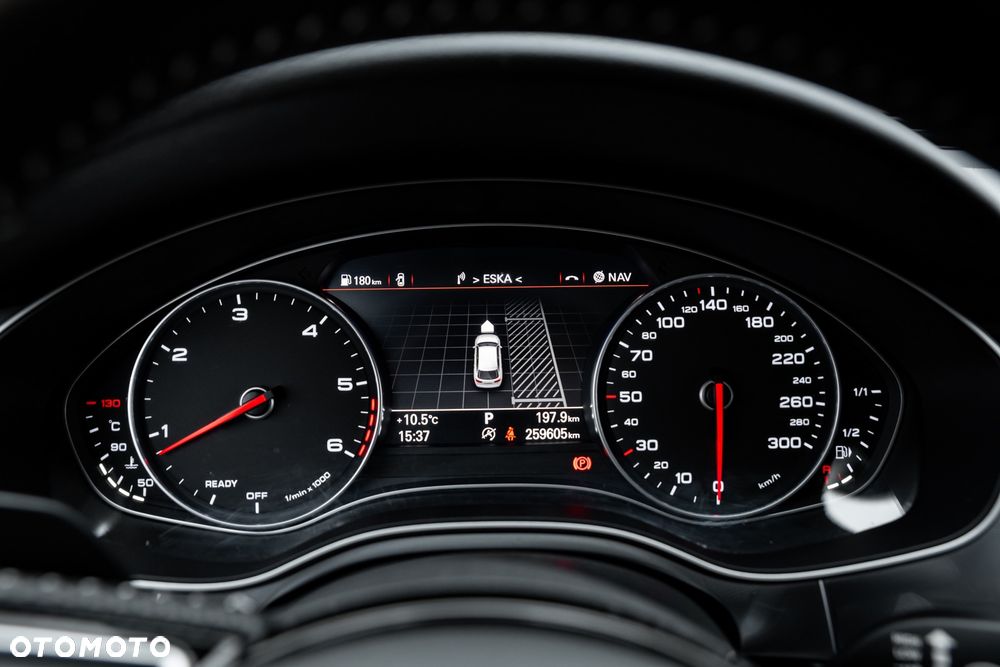 Audi A6 Avant - 32