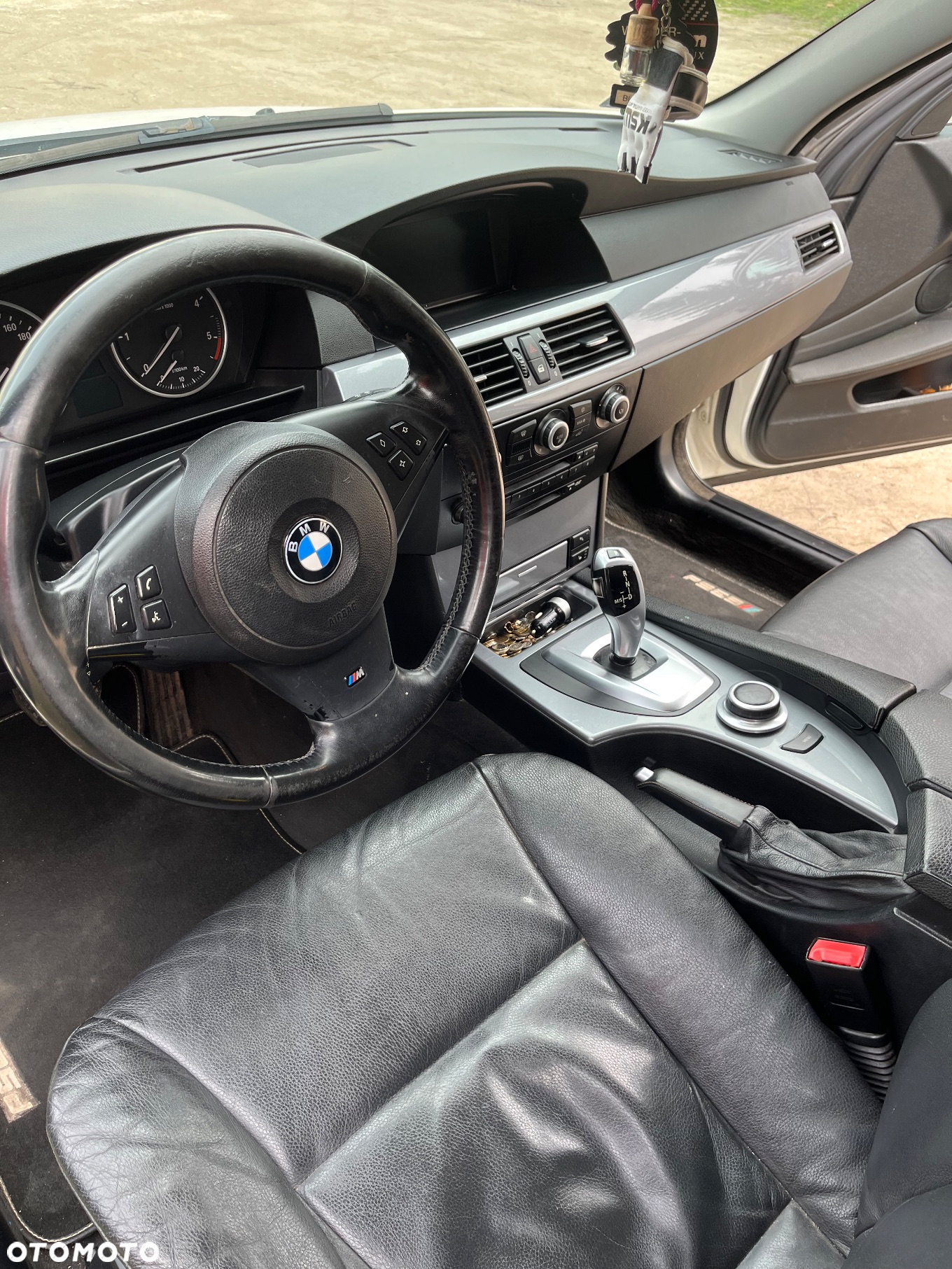 BMW Seria 5 530d xDrive Touring - 6