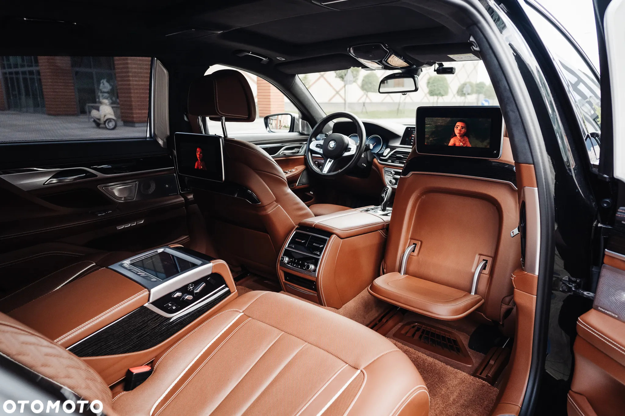 BMW Seria 7 M760Li xDrive - 26