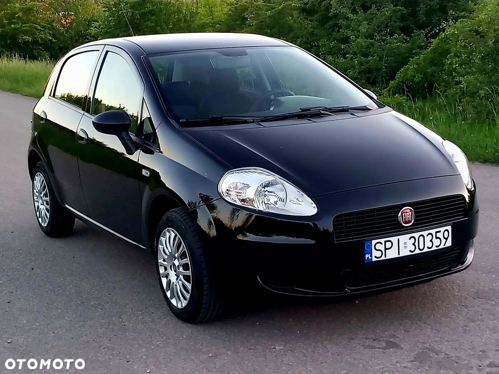 Fiat Grande Punto Actual 1.2 8V Estiva - 1