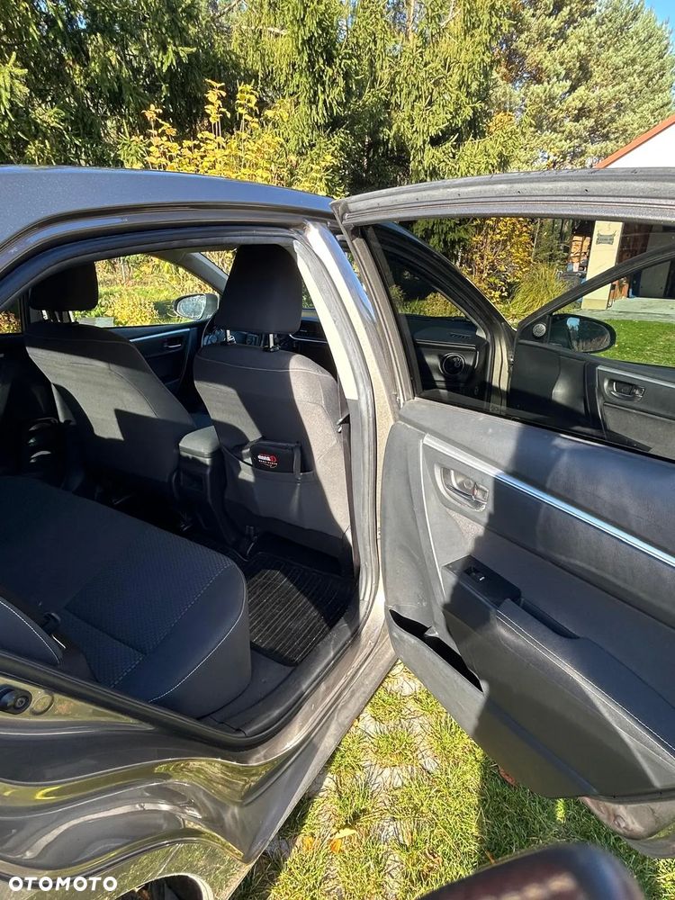 Toyota Corolla 1.6 Comfort - 3