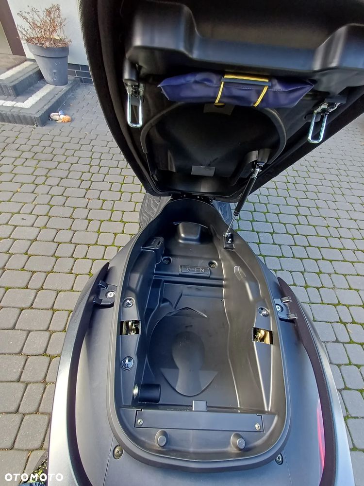 Kymco Downtown - 6