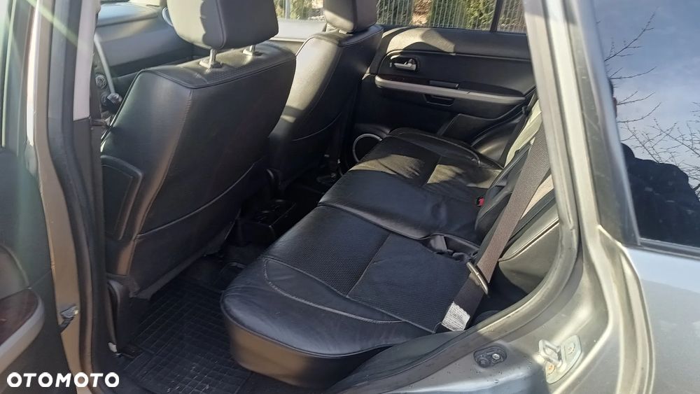 Suzuki Grand Vitara 1.9 DDiS Premium - 12