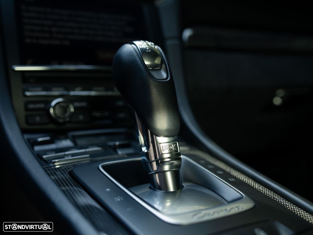 Porsche 911 (991) Carrera 4 GTS PDK - 40