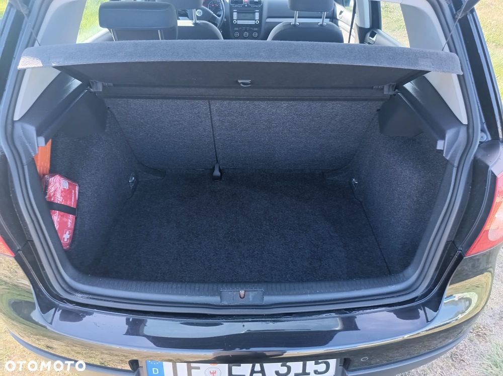 Volkswagen Golf - 8