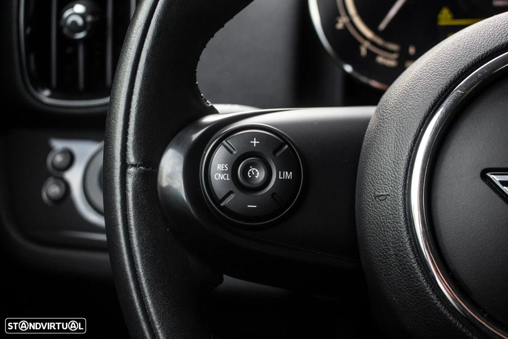 MINI Countryman One D Essential - 13