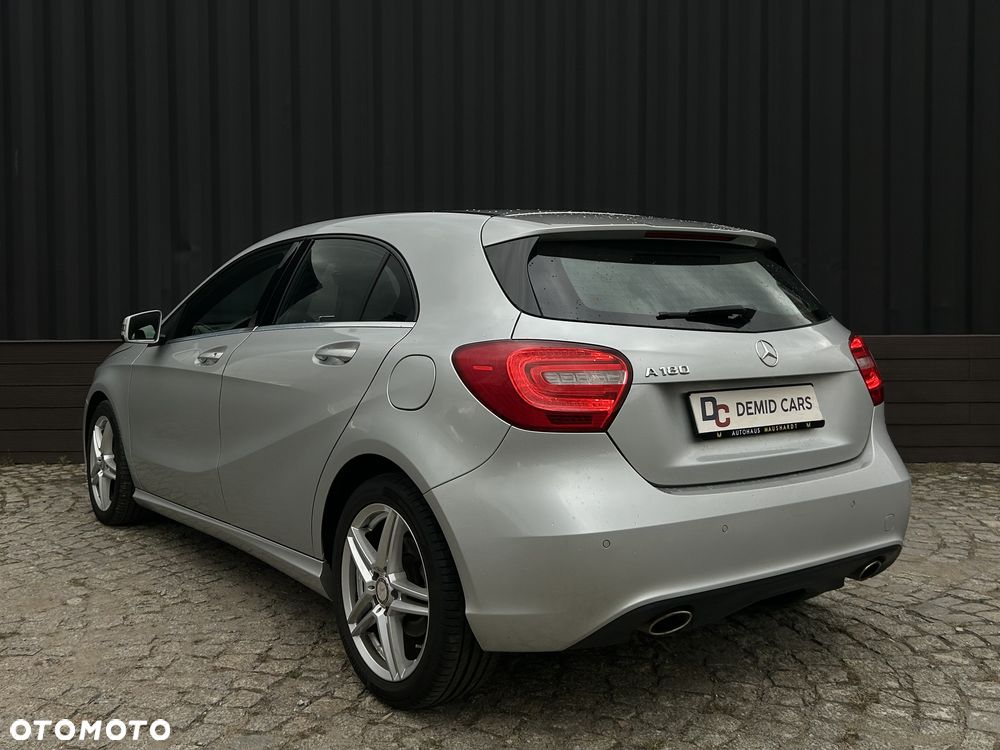 2015 Mercedes-Benz Klasa A, photograph 3