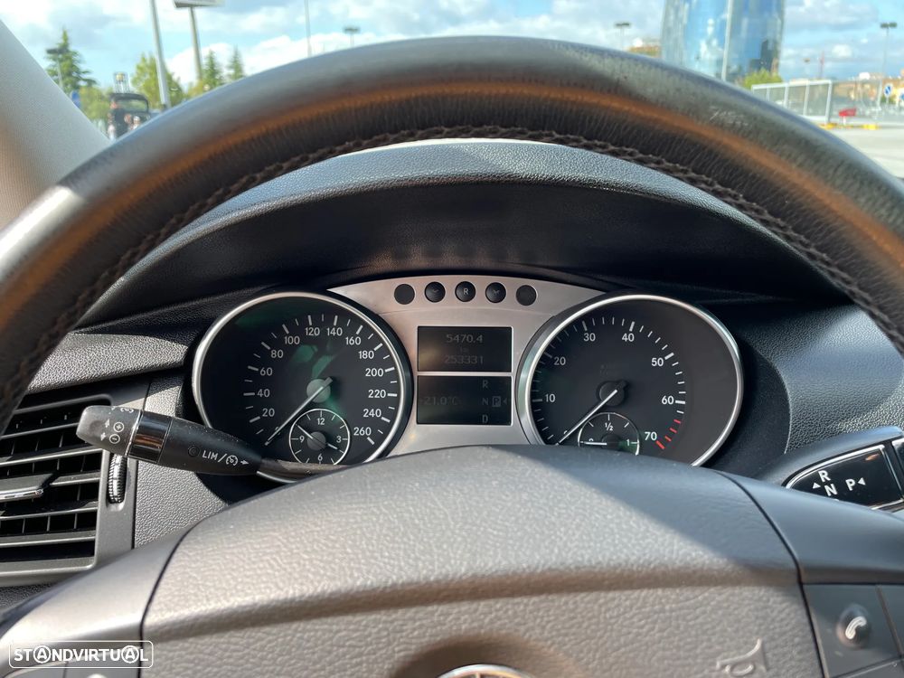 Mercedes-Benz R 350 - 8