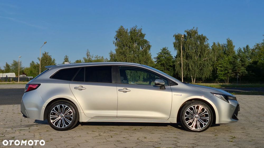 Toyota Corolla 2.0 Hybrid Comfort - 2