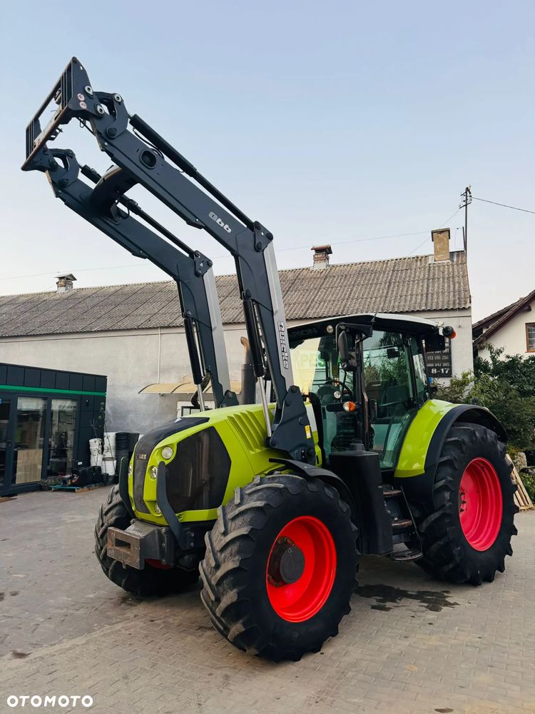 Claas ARION 620 - 13