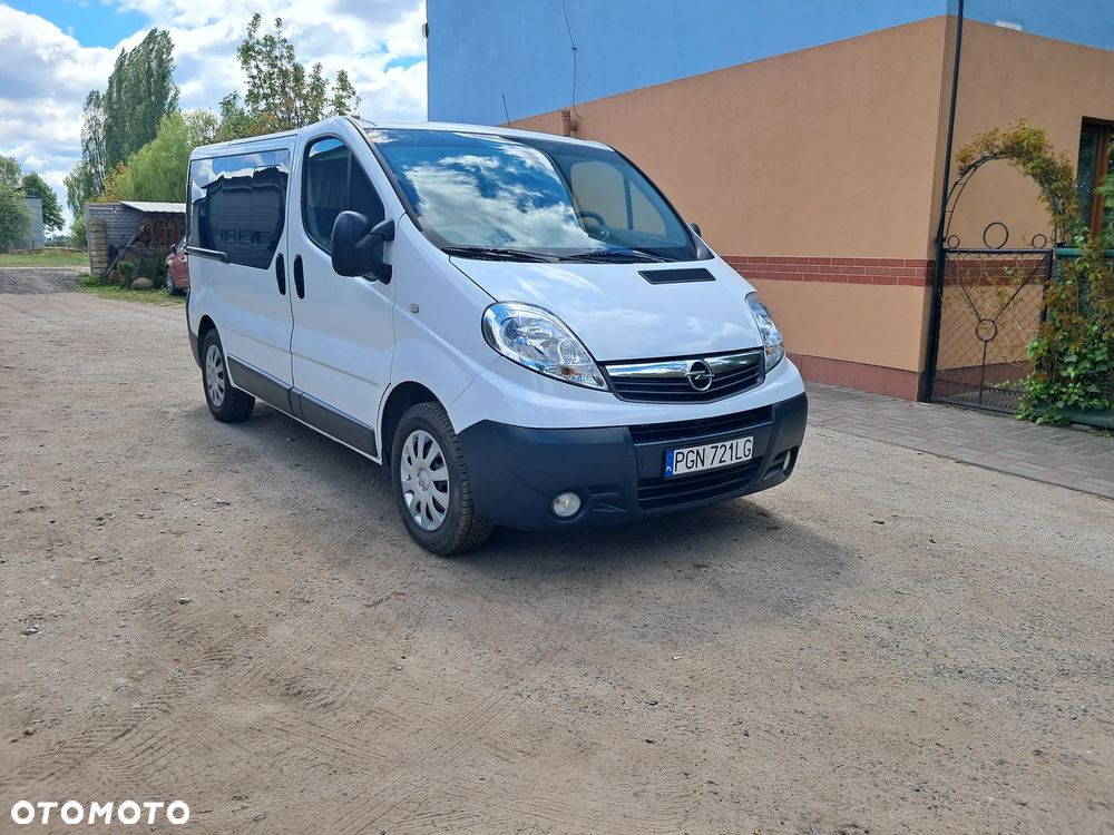 Opel Vivaro - 2
